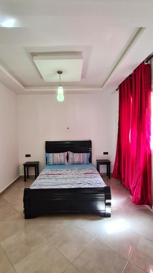 Enjoy Your Vacation Here, 1 Min To The Beach, Only For Families !! Martil Bagian luar foto