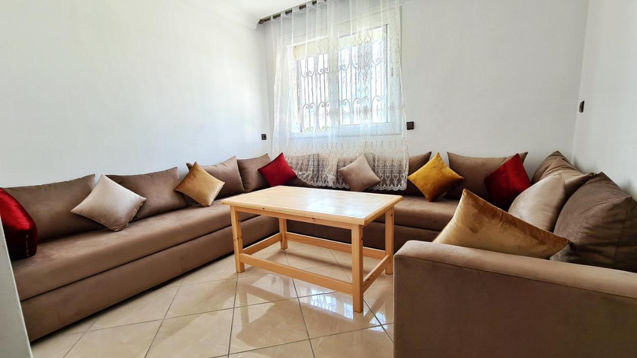 Enjoy Your Vacation Here, 1 Min To The Beach, Only For Families !! Martil Bagian luar foto