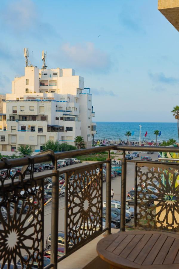 Enjoy Your Vacation Here, 1 Min To The Beach, Only For Families !! Martil Bagian luar foto