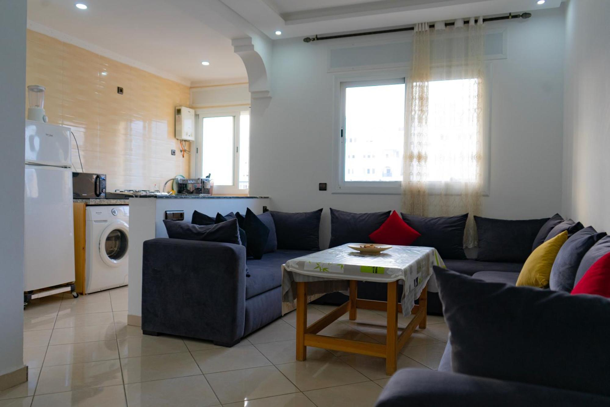 Enjoy Your Vacation Here, 1 Min To The Beach, Only For Families !! Martil Bagian luar foto