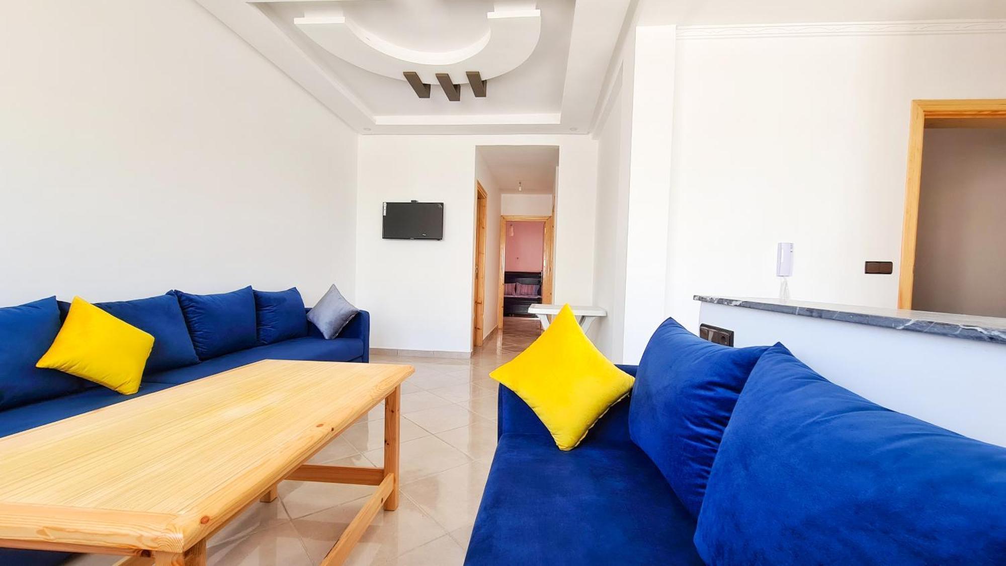 Enjoy Your Vacation Here, 1 Min To The Beach, Only For Families !! Martil Bagian luar foto