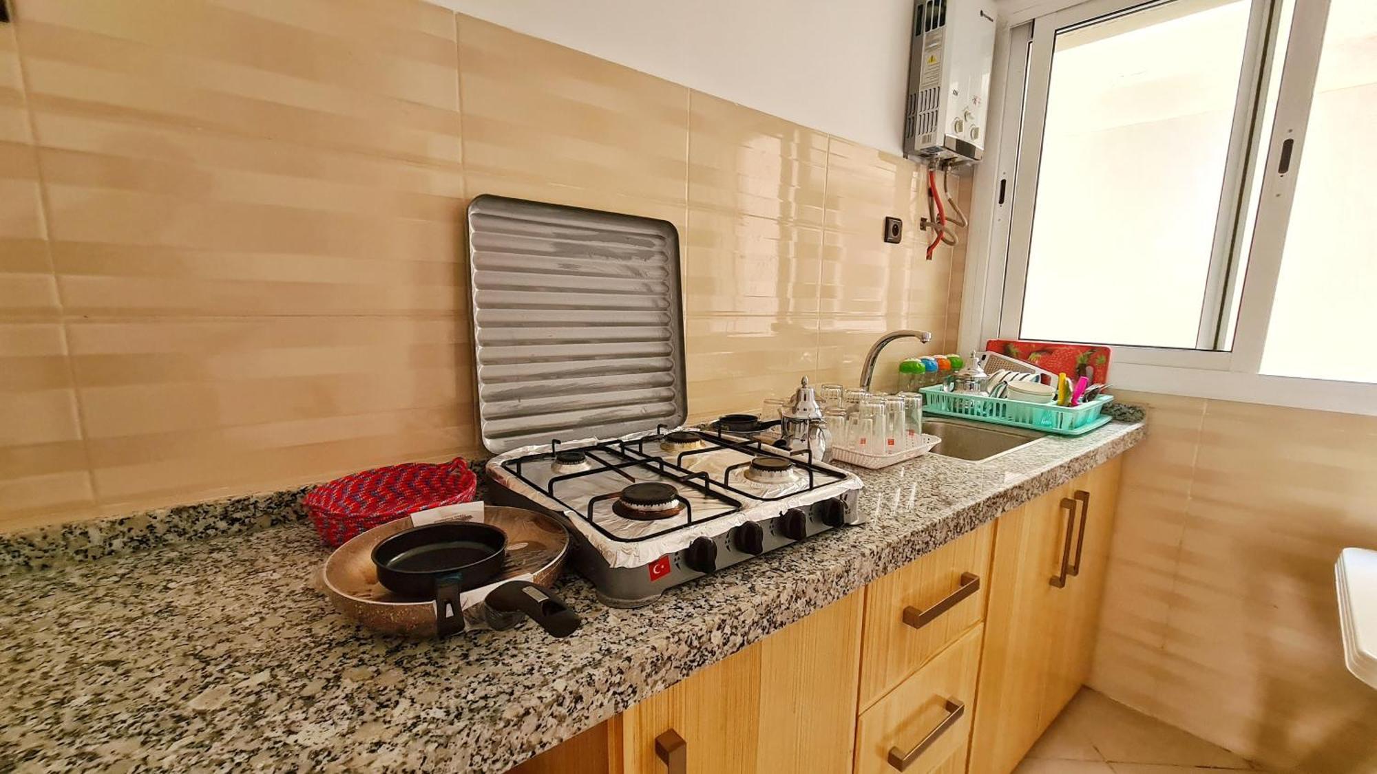 Enjoy Your Vacation Here, 1 Min To The Beach, Only For Families !! Martil Bagian luar foto