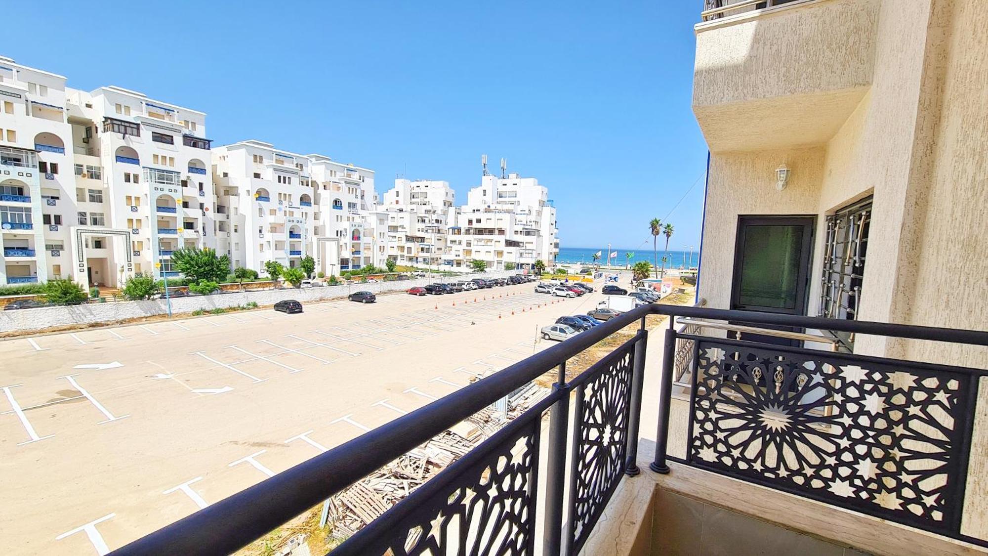 Enjoy Your Vacation Here, 1 Min To The Beach, Only For Families !! Martil Bagian luar foto