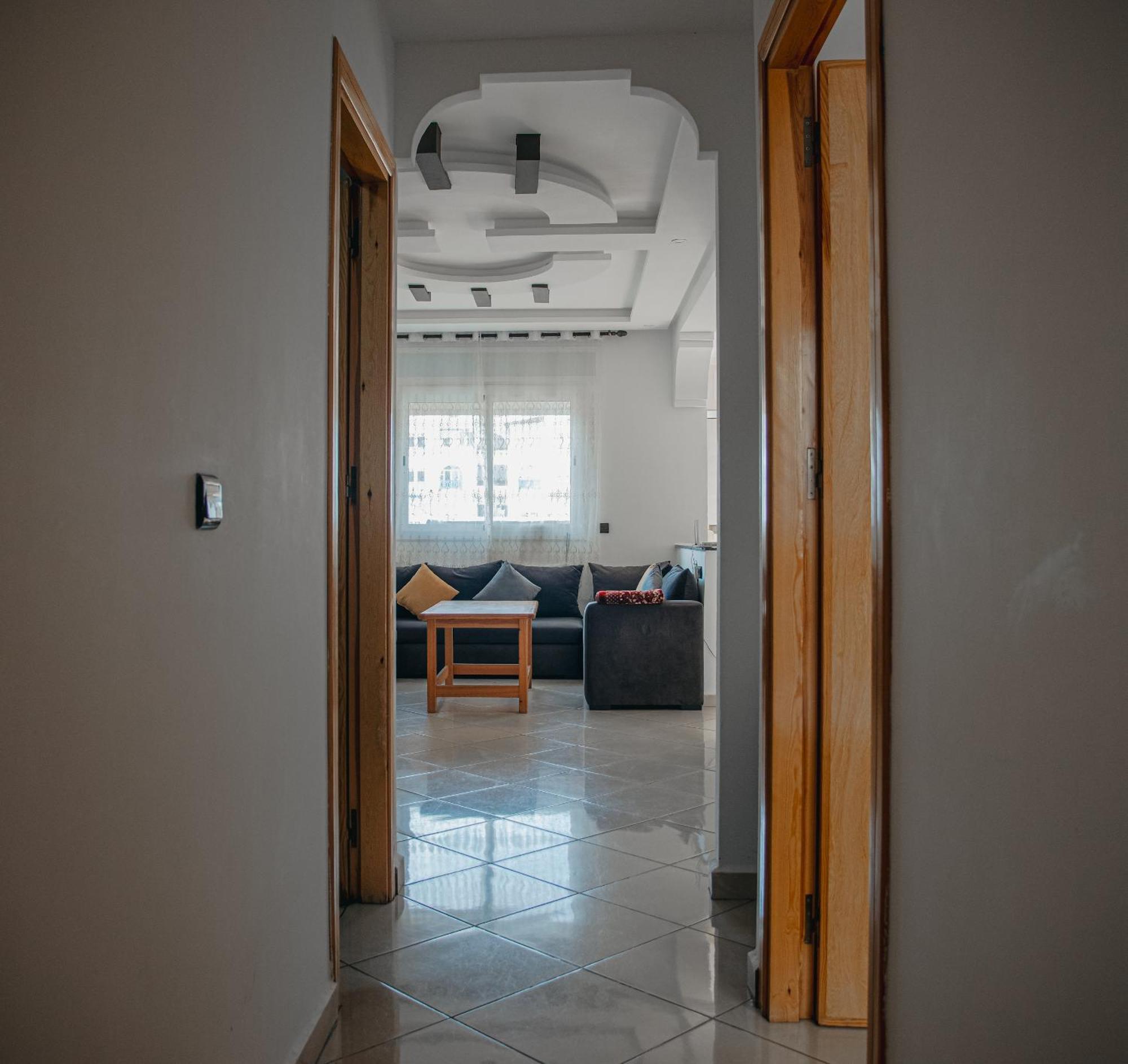 Enjoy Your Vacation Here, 1 Min To The Beach, Only For Families !! Martil Bagian luar foto